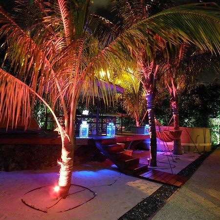 Blue Ocean Guesthouse Oakland Park Exterior photo