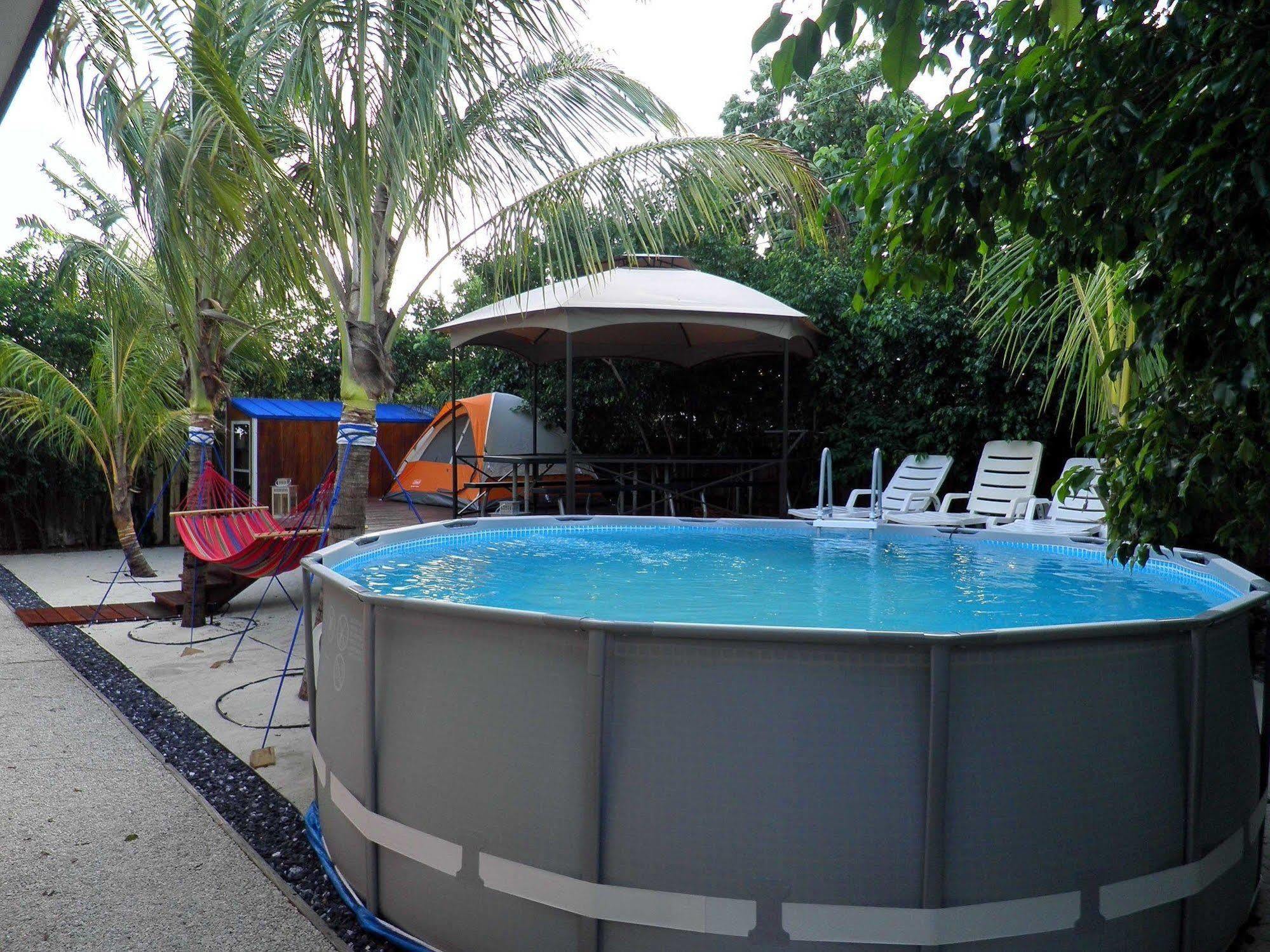 Blue Ocean Guesthouse Oakland Park Exterior photo